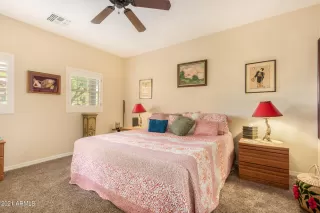 Photo #6: 6296926 Listing