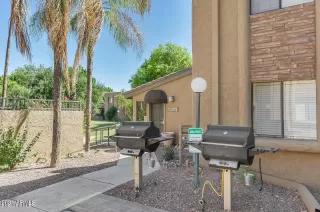 Photo #4: 6297032 Listing