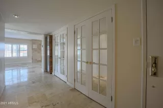 Photo #4: 6297269 Listing