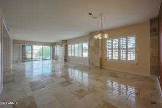 Photo #5: 6297269 Listing