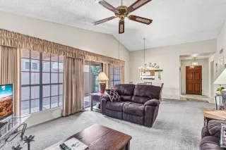 Photo #6: 6297618 Listing 