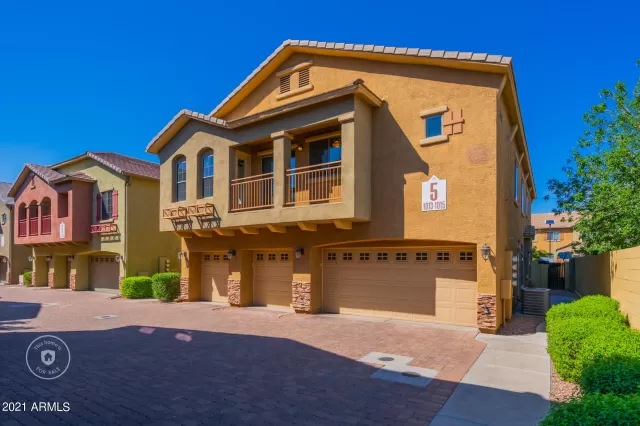 MLS: 6297920 Condo For Sale