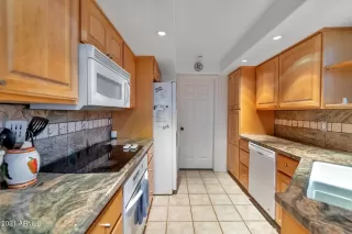 Photo #2: 6297926 Listing