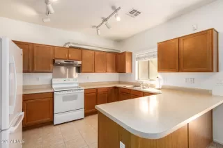 Photo #5: 6297936 Listing 