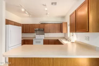 Photo #6: 6297936 Listing 