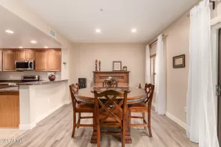 Photo #5: 6298017 Listing