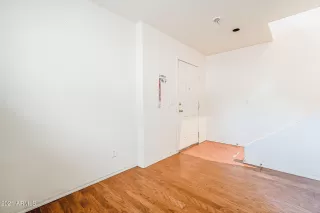 Photo #5: 6298346 Listing 