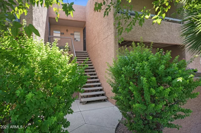 MLS: 6298423 Condo For Sale