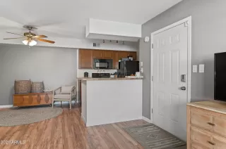 Photo #5: 6298423 Listing