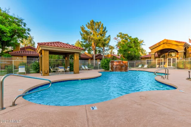 MLS: 6298659 Condo For Sale