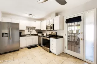 Photo #6: 6298725 Listing