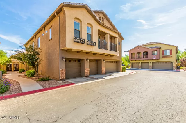 MLS: 6298852 Condo For Sale