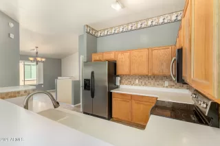 Photo #6: 6298852 Listing 