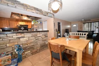 Photo #4: 6298892 Listing