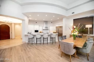 Photo #4: 6299058 Listing 