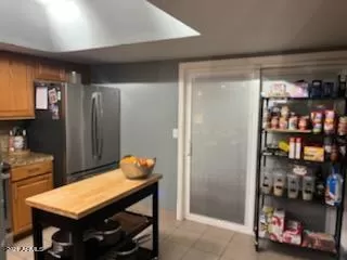 Photo #5: 6299066 Listing