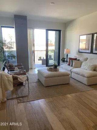 Photo #5: 6299099 Listing