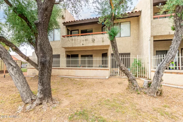 MLS: 6299210 Condo For Sale