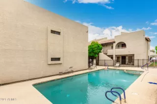 Photo #6: 6299210 Listing