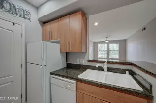 Photo #6: 6299379 Listing