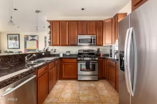 Photo #5: 6299402 Listing 