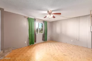 Photo #4: 6299408 Listing