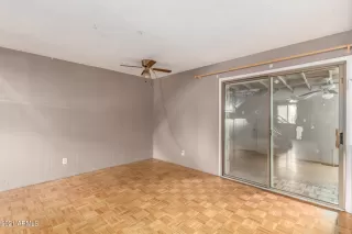 Photo #5: 6299408 Listing