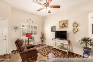 Photo #2: 6299620 Listing