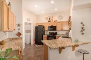 Photo #5: 6299620 Listing