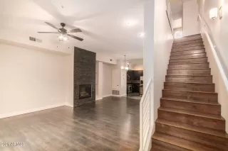 Photo #6: 6299667 Listing