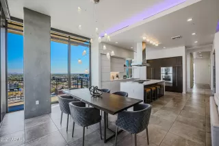 Photo #2: 6299882 Listing 