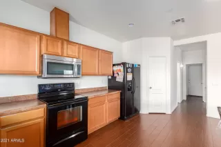 Photo #6: 6299907 Listing 