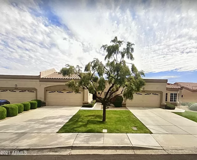 MLS: 6299991 Condo For Sale