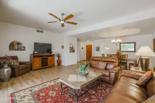 Photo #6: 6299991 Listing 