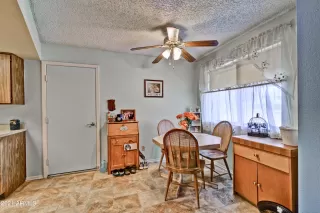 Photo #5: 6300127 Listing