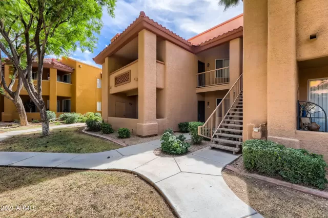 MLS: 6300142 Condo For Sale