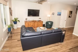 Photo #4: 6300160 Listing