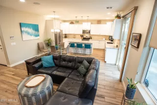 Photo #5: 6300160 Listing