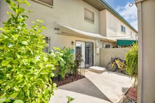 Photo #4: 6300260 Listing