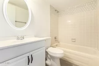 Photo #5: 6300441 Listing