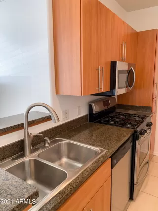 Photo #2: 6300586 Listing 