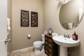 Photo #6: 6300657 Listing 