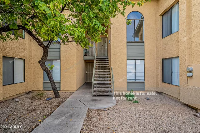 MLS: 6300701 Condo For Sale