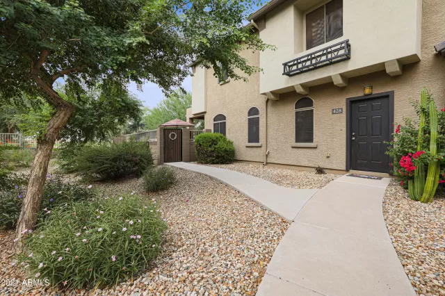 MLS: 6300813 Condo For Sale