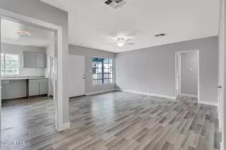 Photo #5: 6300952 Listing 