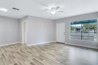 Photo #6: 6300952 Listing 