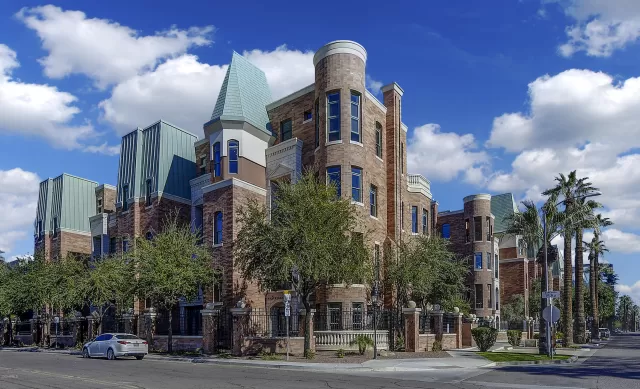 MLS: 6300970 Condo For Sale