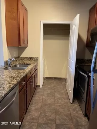 Photo #2: 6301015 Listing