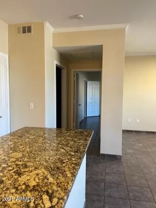 Photo #3: 6301015 Listing