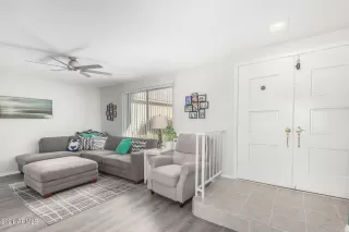 Photo #6: 6301063 Listing 